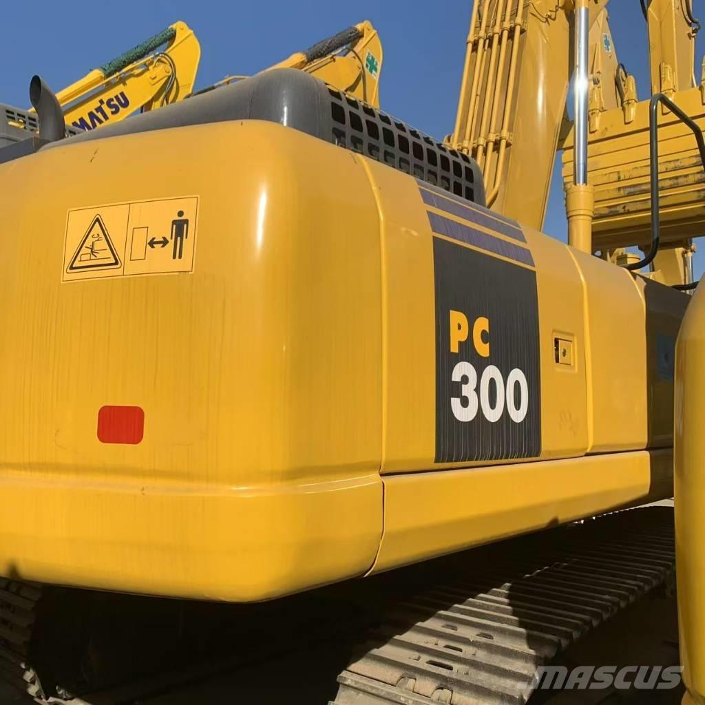 Komatsu PC 300-7 대형 굴삭기 29톤 이상