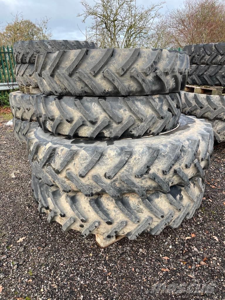 Mitas SET OF WHEELS 타이어, 휠 및 림