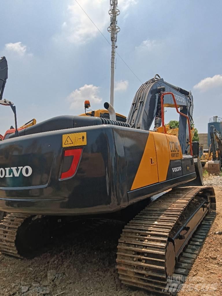 Volvo EC 240 대형 굴삭기 29톤 이상