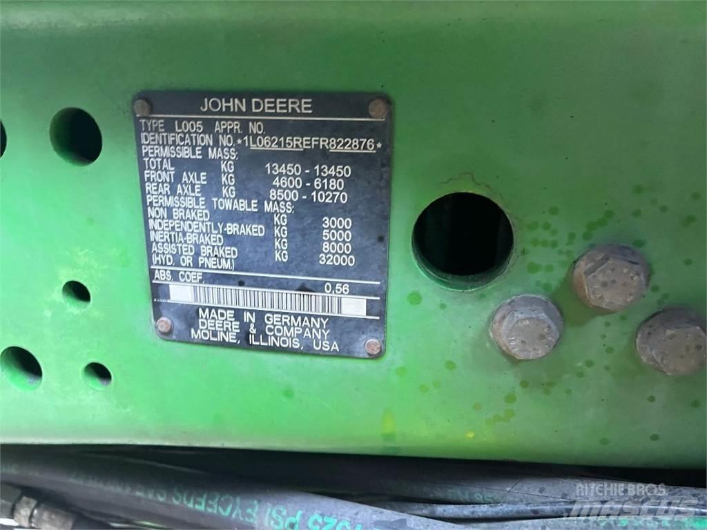 John Deere 6215R 트랙터