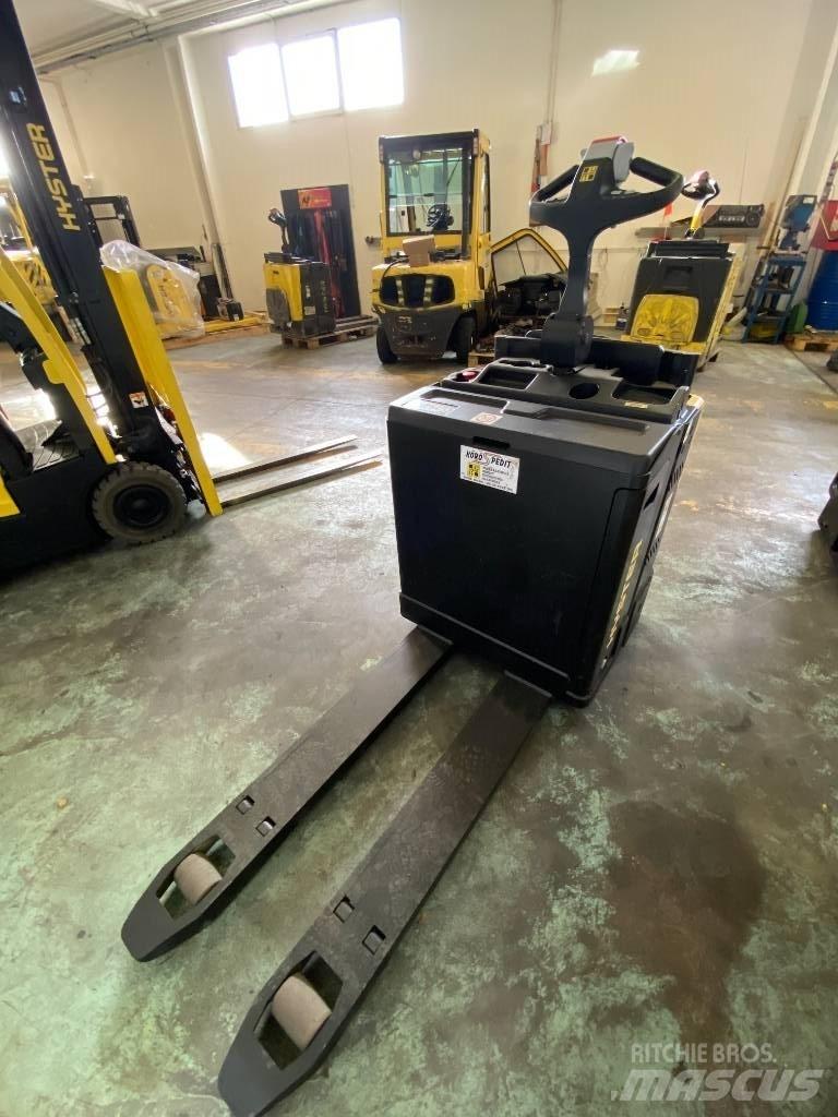 Hyster P2.0S FBW 포크리프트