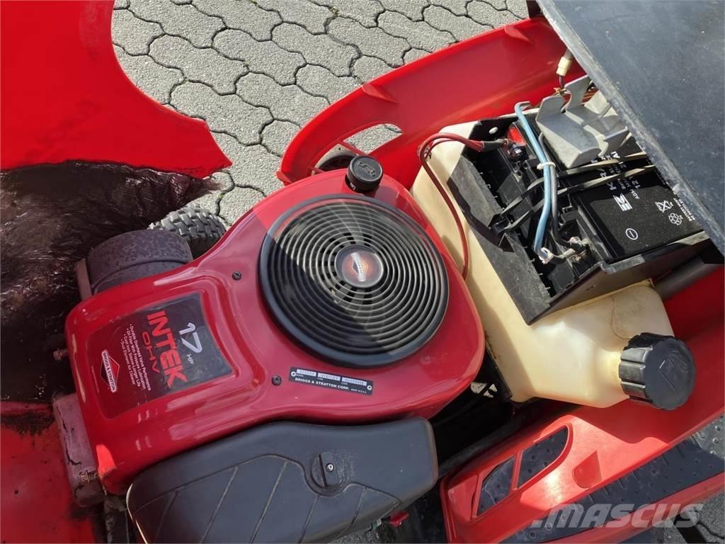 Al-Ko T 17-102 탑승형 잔디깎기