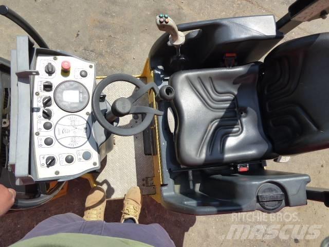 Bomag BW 80 AD-5 트윈 드럼 롤러