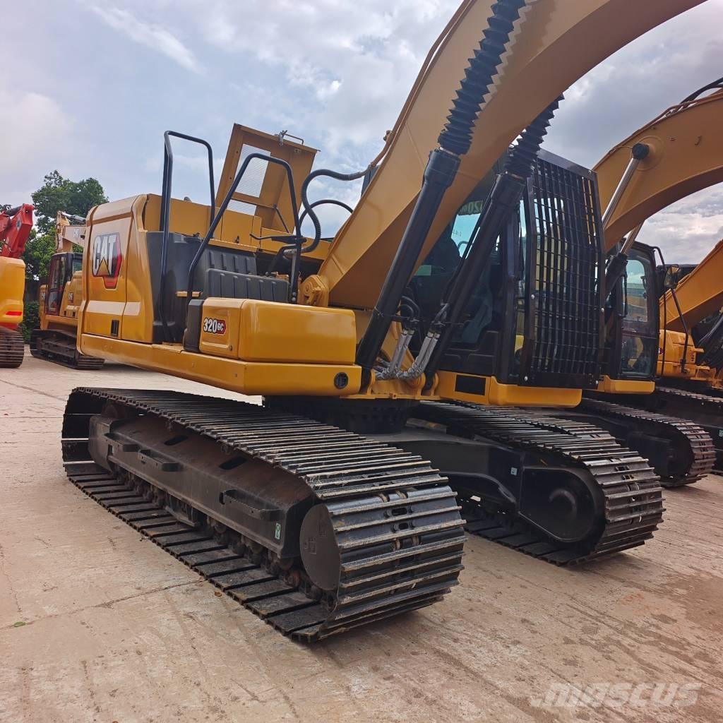CAT 320 GC 대형 굴삭기 29톤 이상
