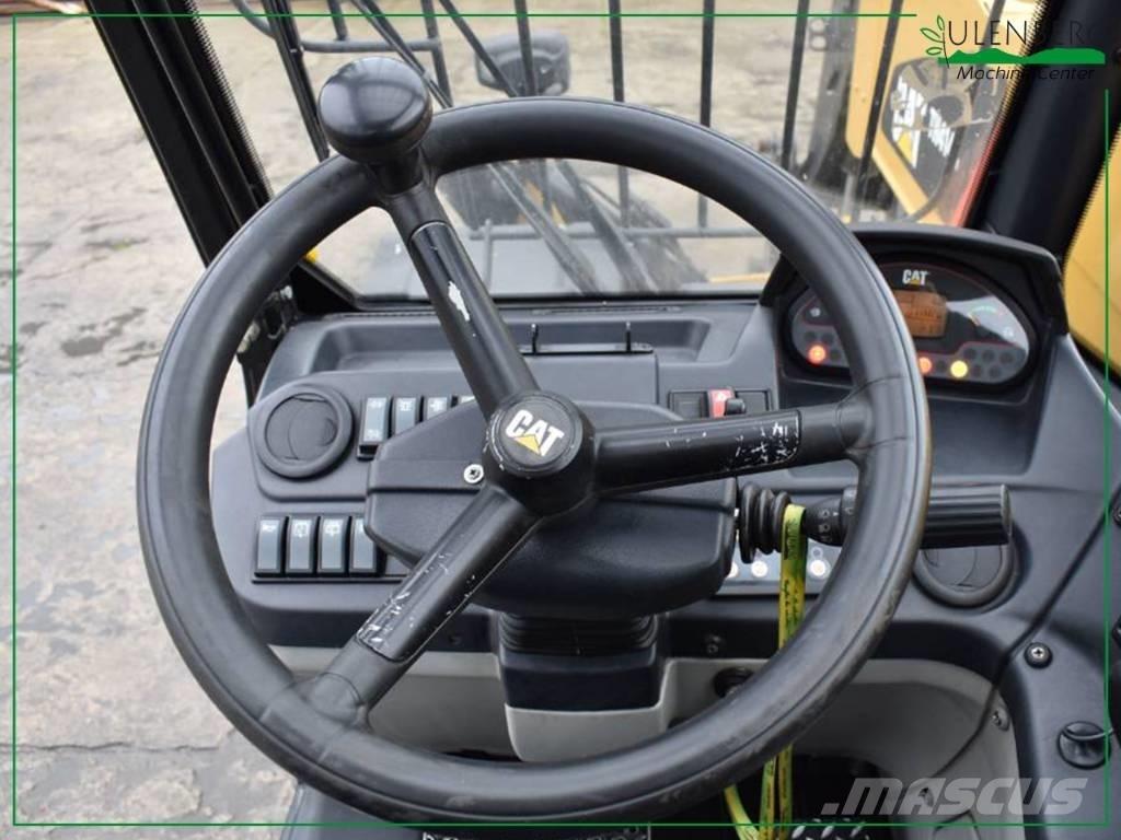 CAT TH 414 C 텔러 핸들러