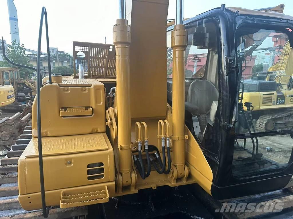 CAT 320 C 수륙양용 굴삭기