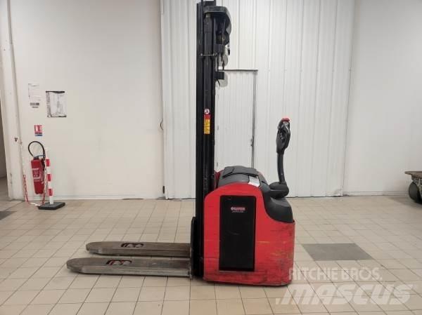 Manitou ES616 AC 보행식 리치 지게차