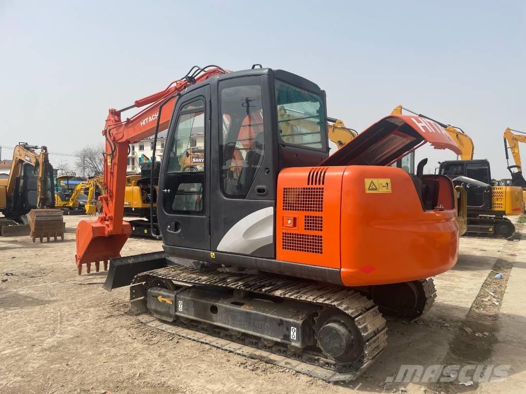 Hitachi ZX 70 중형굴삭기 7톤-28톤