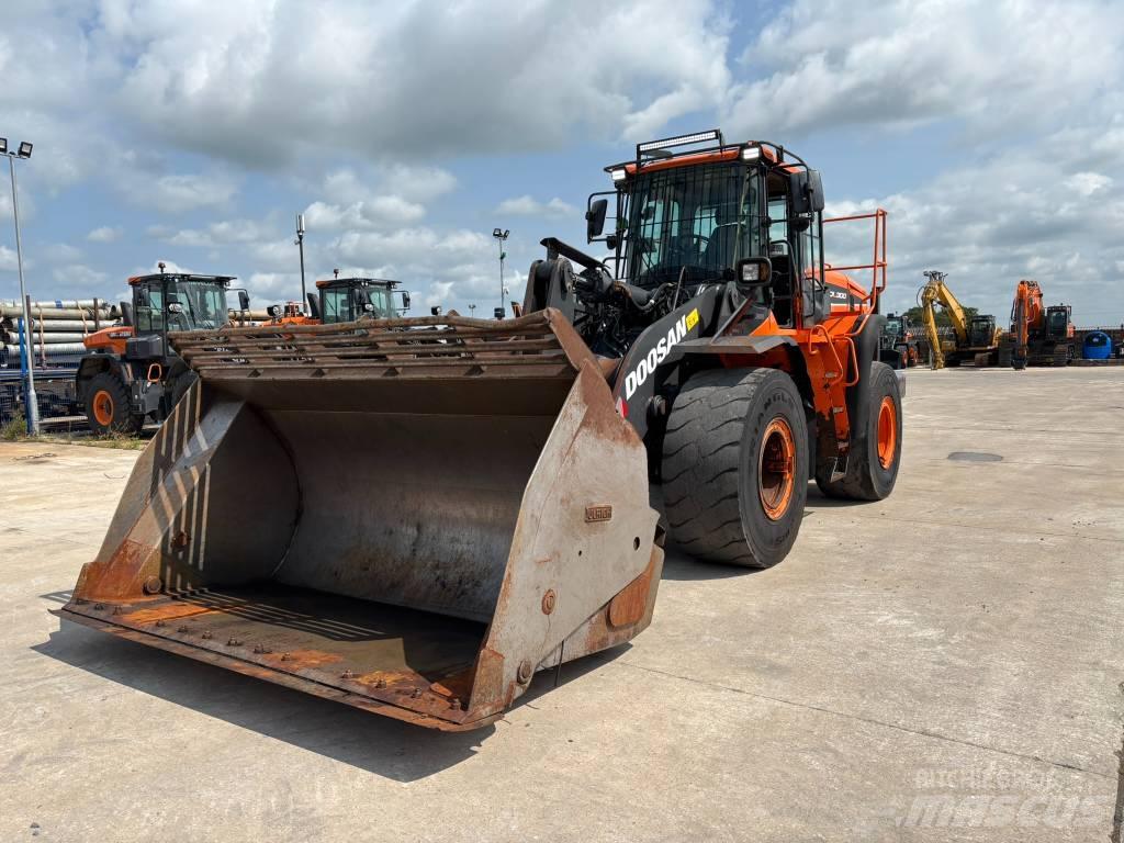 Doosan DL 300-5  휠로우더