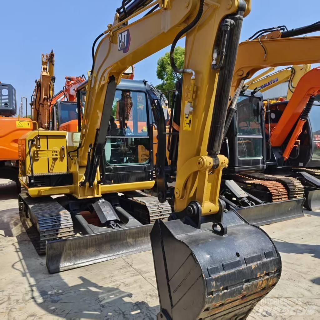 CAT 305.5 소형 굴삭기 7톤 미만