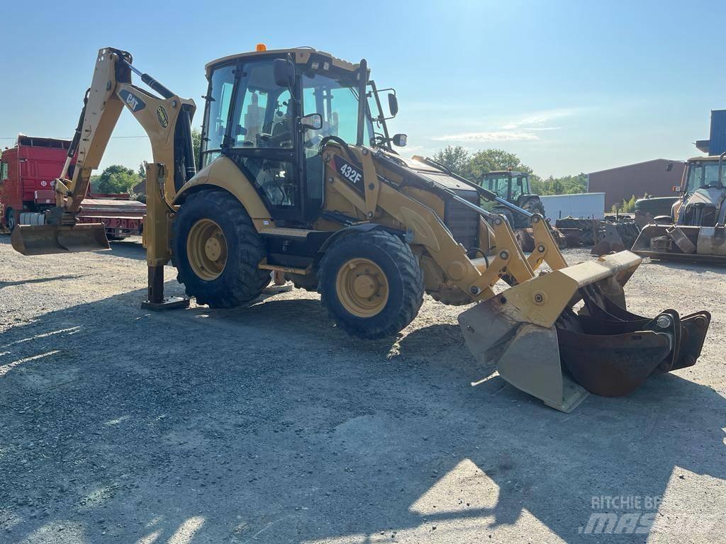  Tractopelle Cat 432F 백호로더