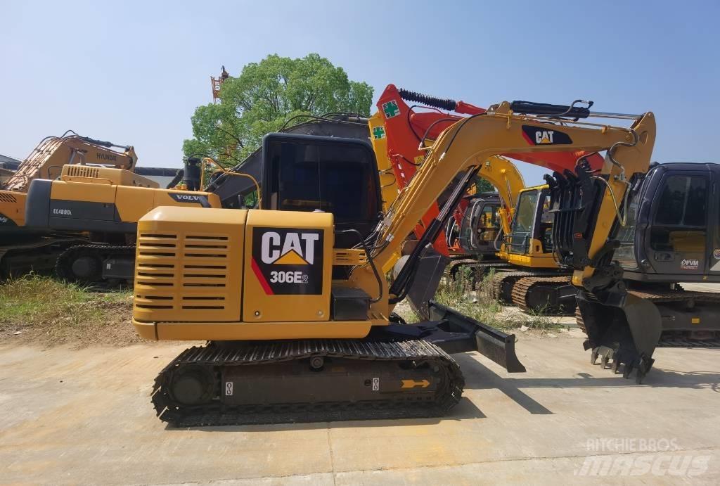 CAT 306 E2 소형 굴삭기 7톤 미만