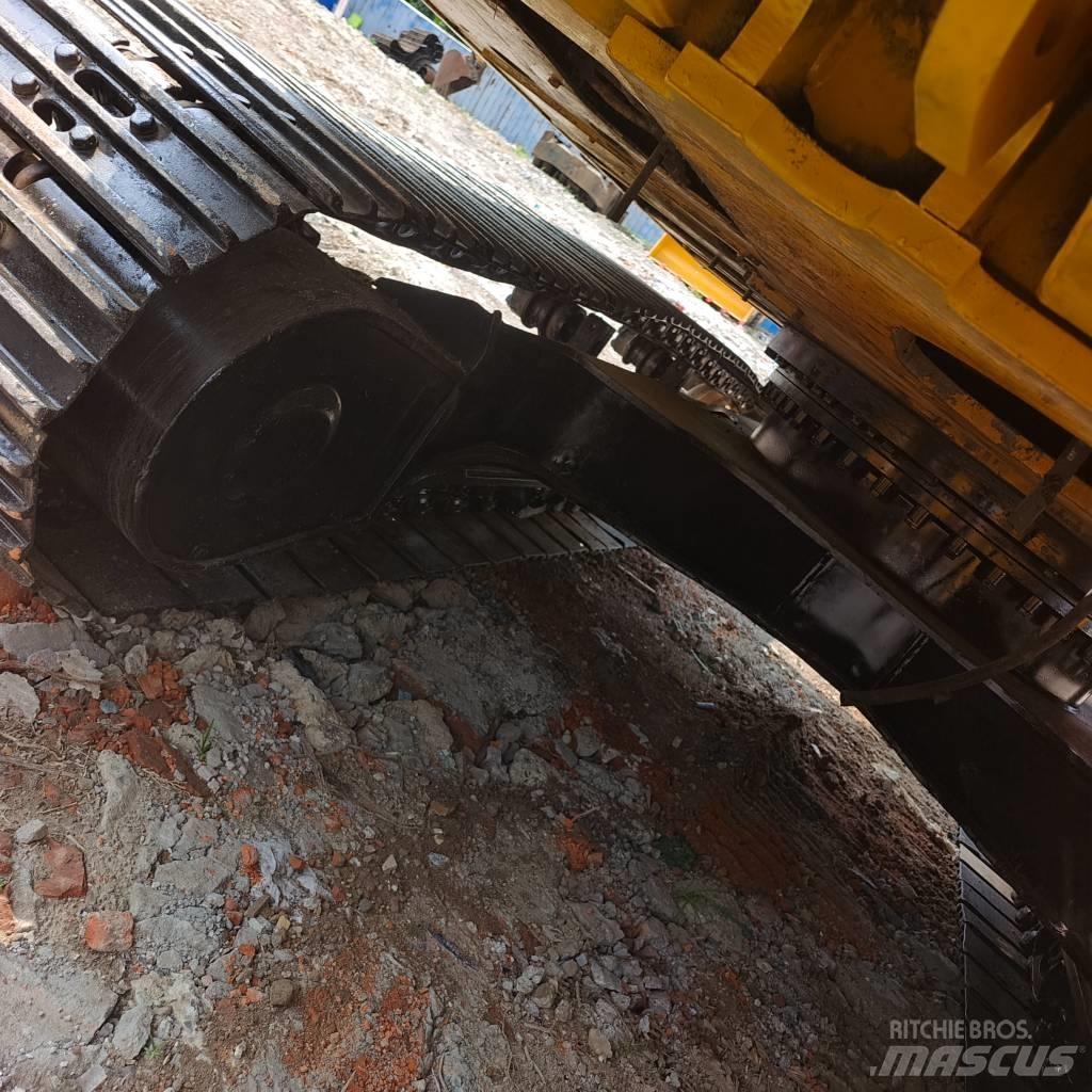 CAT 320 GC  휠 굴삭기