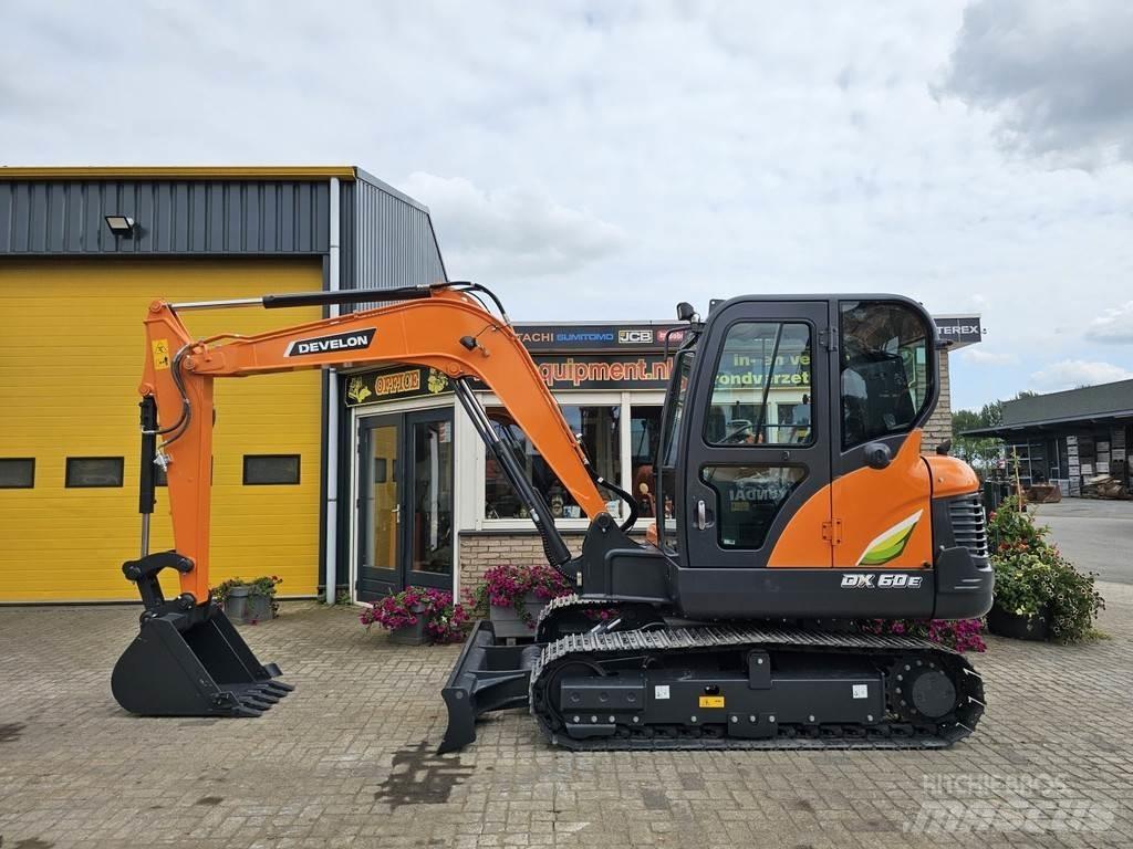 Develon DX60E-10N 소형 굴삭기 7톤 미만