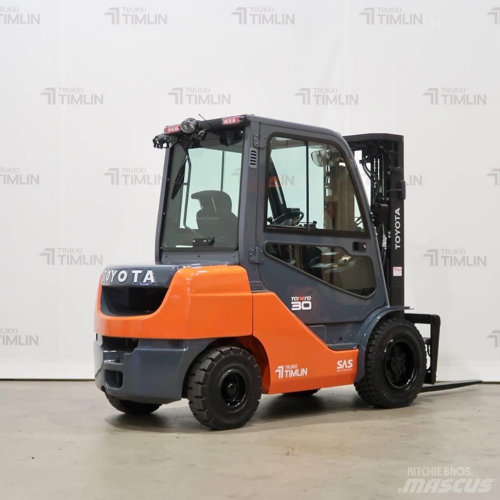 Toyota 02-8FDF30 디젤 지게차