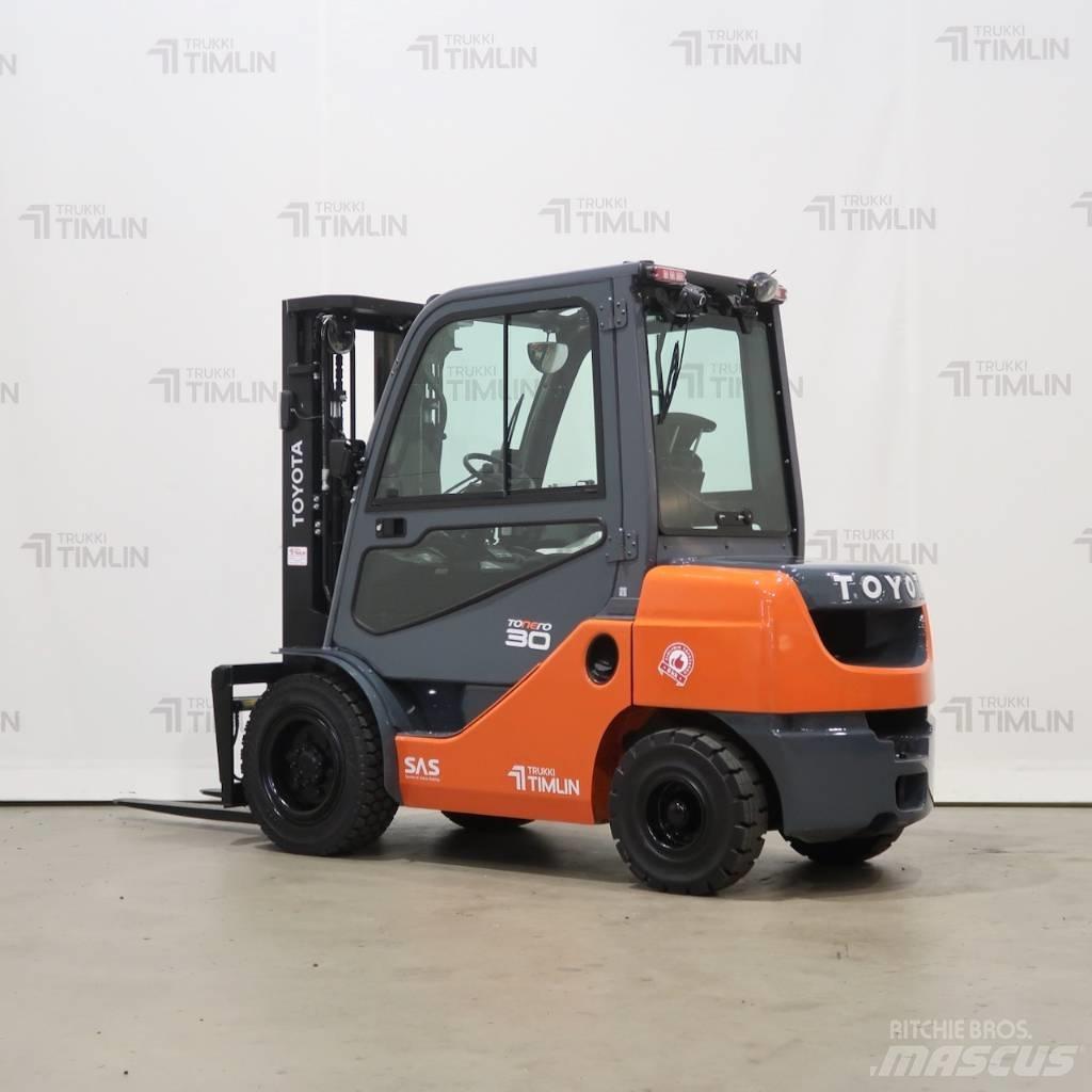 Toyota 02-8FDF30 디젤 지게차