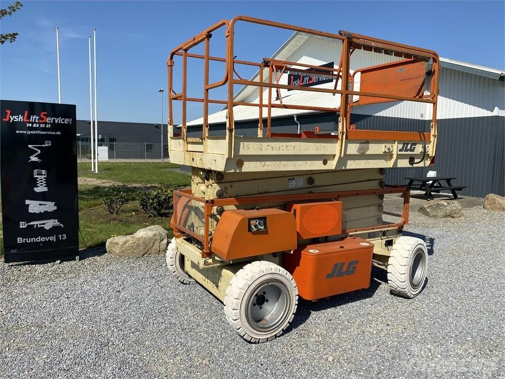 JLG 3969 E 가위형 리프트