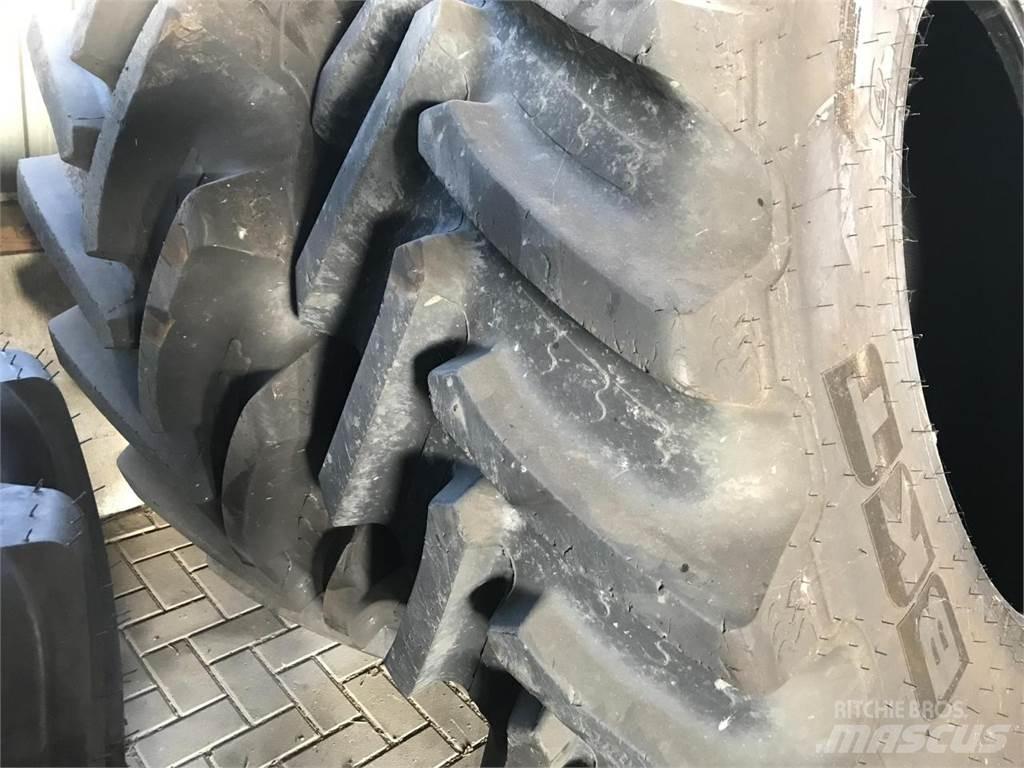 BKT 650/85R42 IF 타이어, 휠 및 림