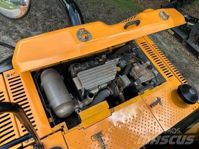 JCB JS190N LC 대형 굴삭기 29톤 이상