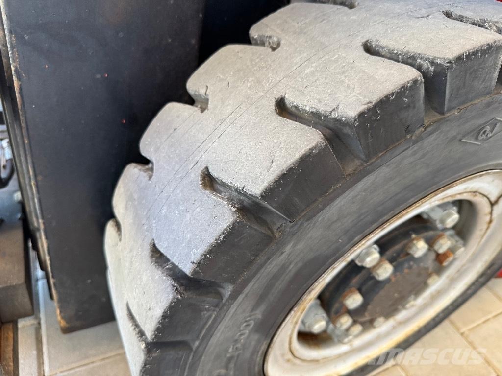 Manitou MI 25 디젤 지게차