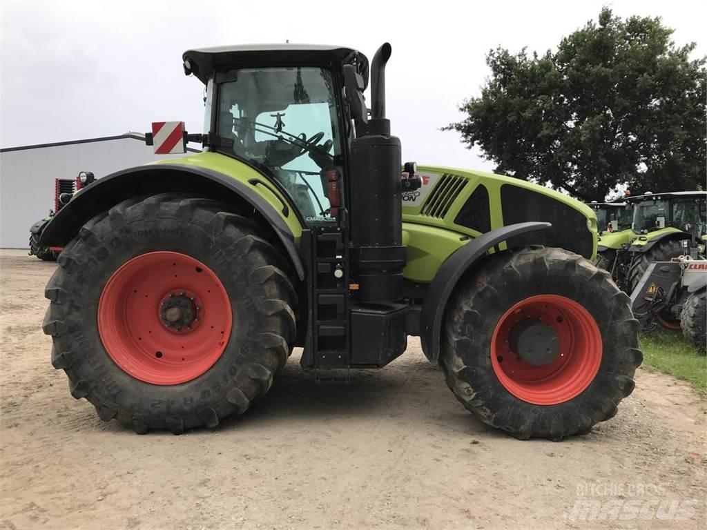 CLAAS Axion 920 트랙터