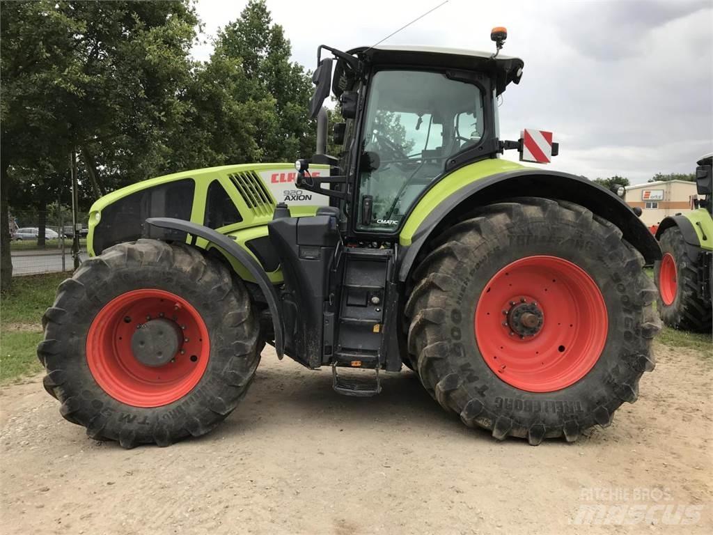CLAAS Axion 920 트랙터