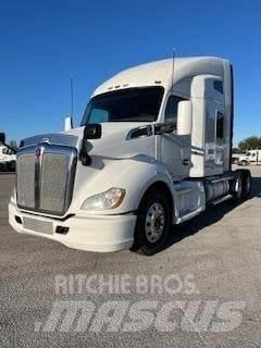 Kenworth T680 트랙터 유닛