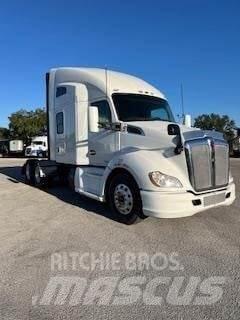 Kenworth T680 트랙터 유닛