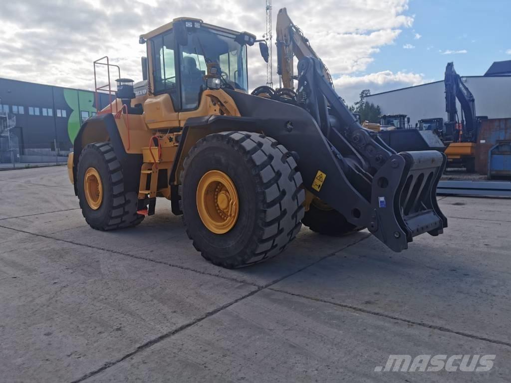 Volvo L 220 H  휠로우더