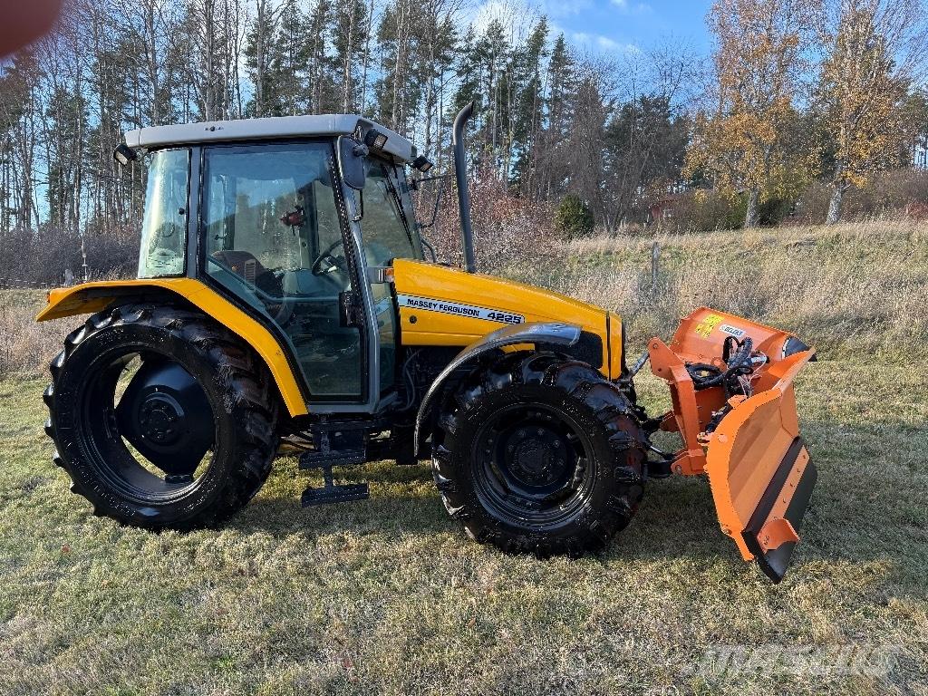 Massey Ferguson 4225 트랙터