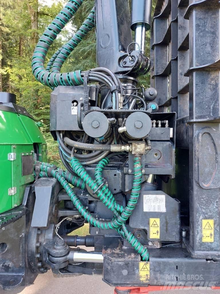 John Deere 1110G 원목 포워더