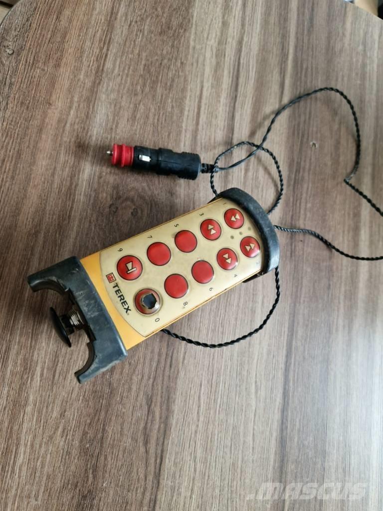 Terex Pegson XR 400 이동식 분쇄기