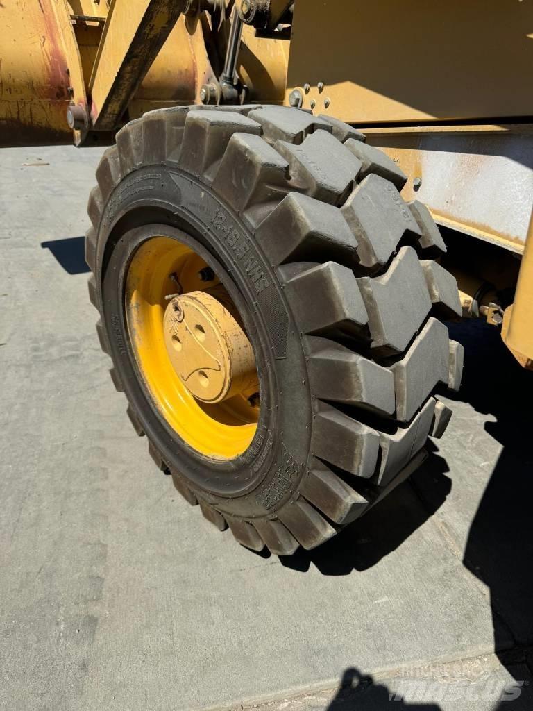 John Deere 310 G 백호로더