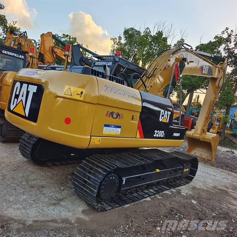 CAT 320 D 대형 굴삭기 29톤 이상