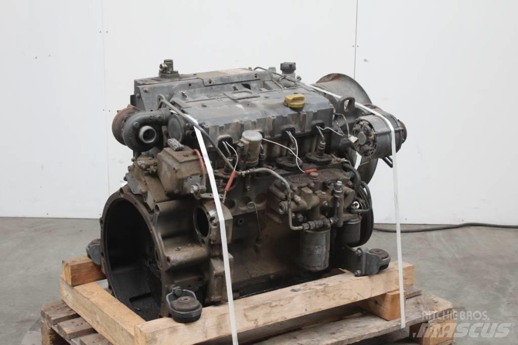 Deutz BF4M1012 엔진
