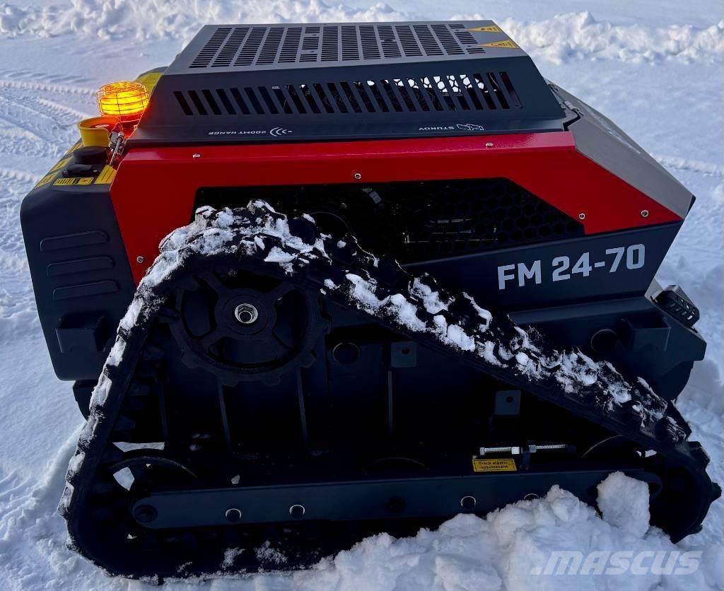 Blue Bird FM 24-70 밀면서 전진하는 잔디깎기