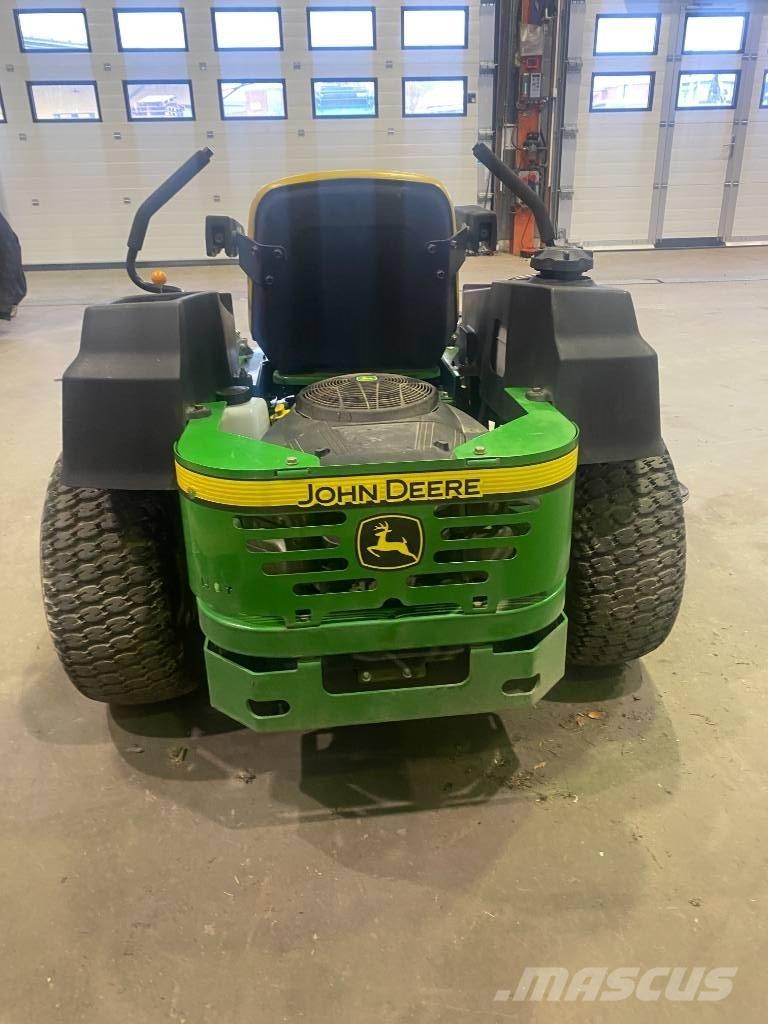 John Deere Z 425 탑승형 잔디깎기