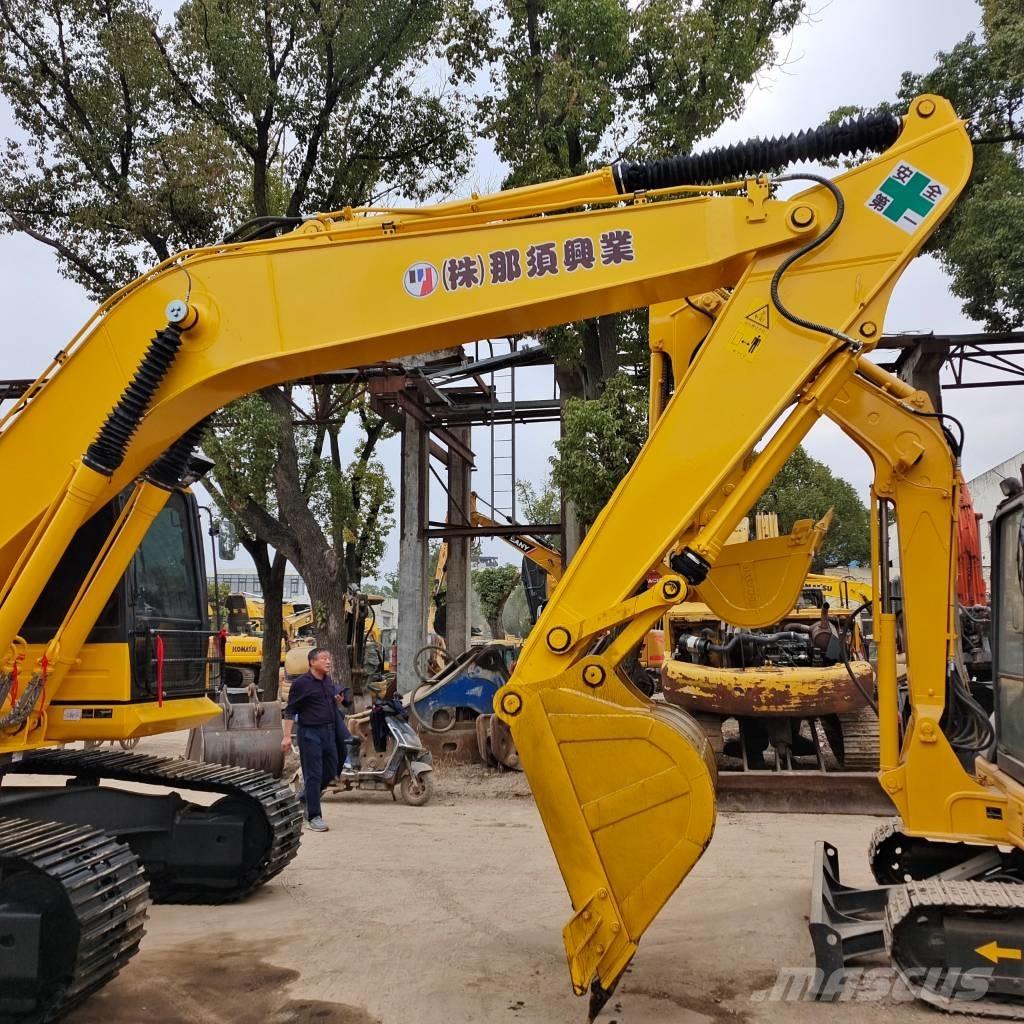 Komatsu PC 200-8 대형 굴삭기 29톤 이상