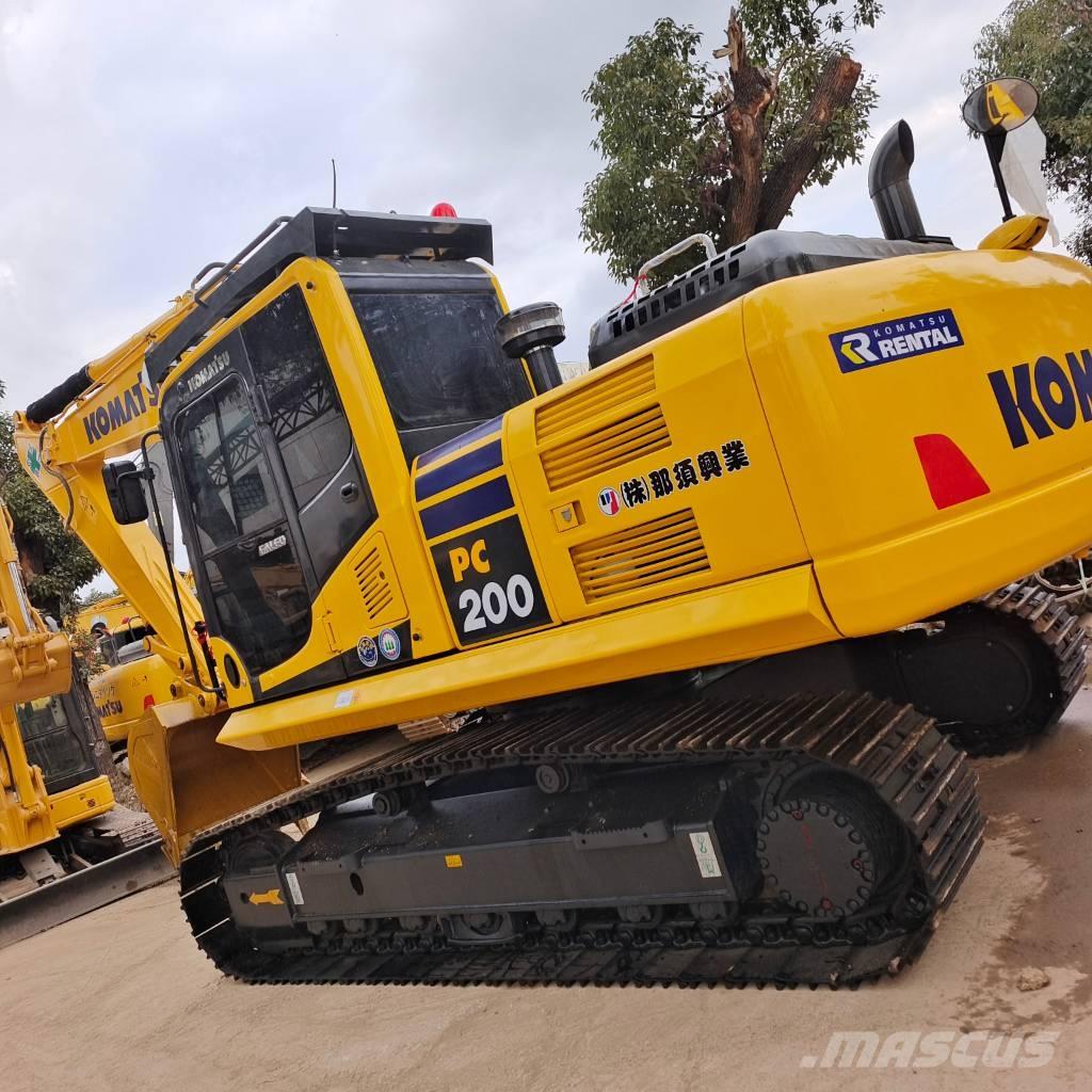 Komatsu PC 200-8 대형 굴삭기 29톤 이상