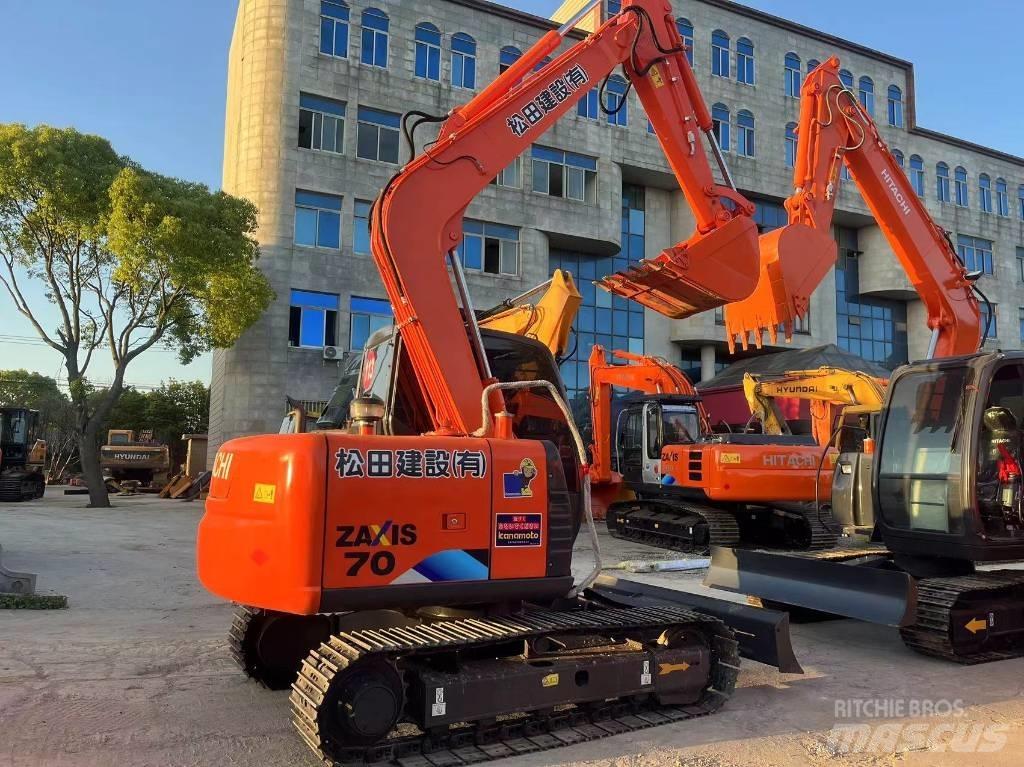 Hitachi ZX 70 대형 굴삭기 29톤 이상