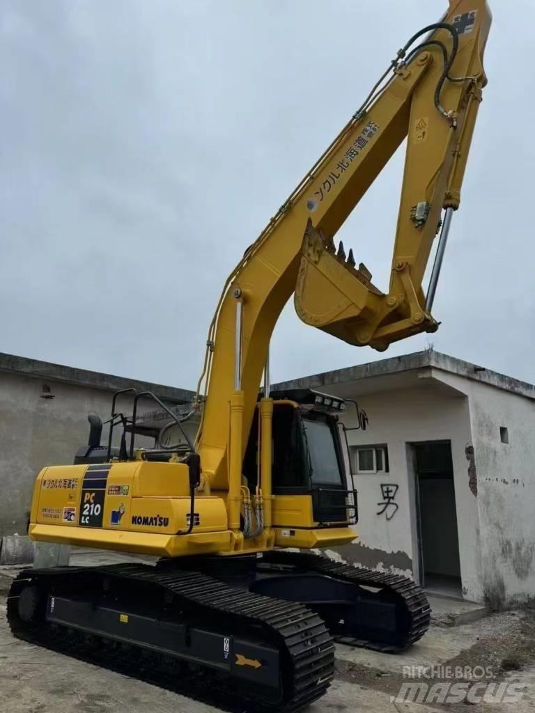 Komatsu 210LC-8 대형 굴삭기 29톤 이상