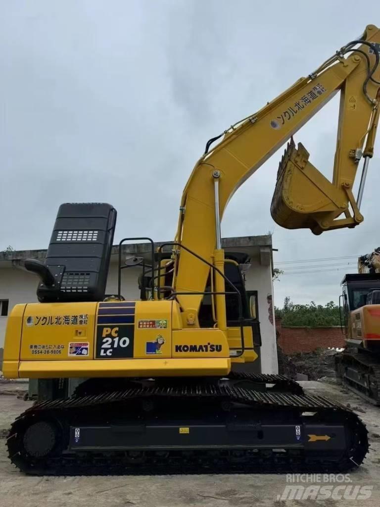 Komatsu 210LC-8 대형 굴삭기 29톤 이상