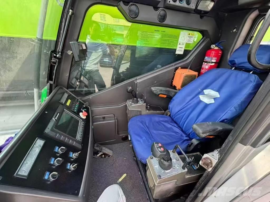 Zoomline 200v7 A/T 크레인