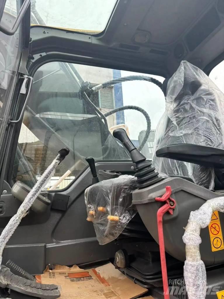 Volvo EC 210 중형굴삭기 7톤-28톤