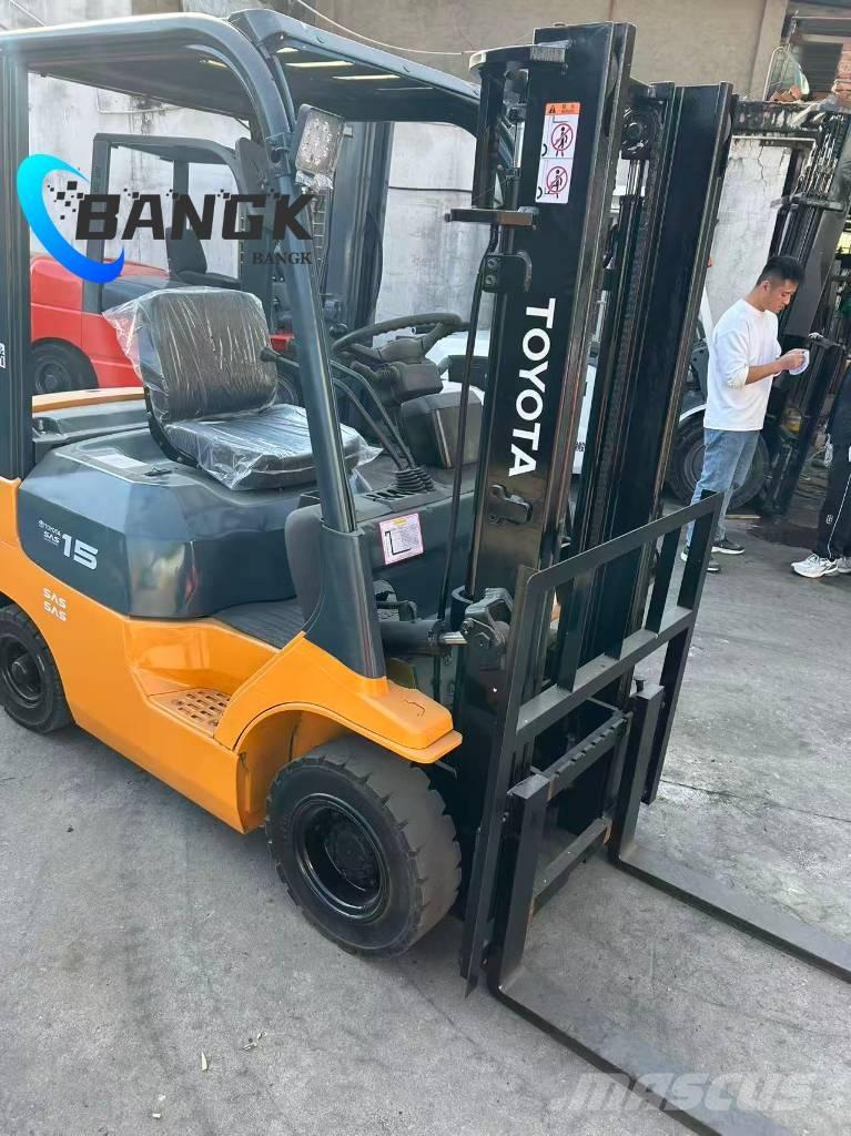 Toyota 15 디젤 지게차