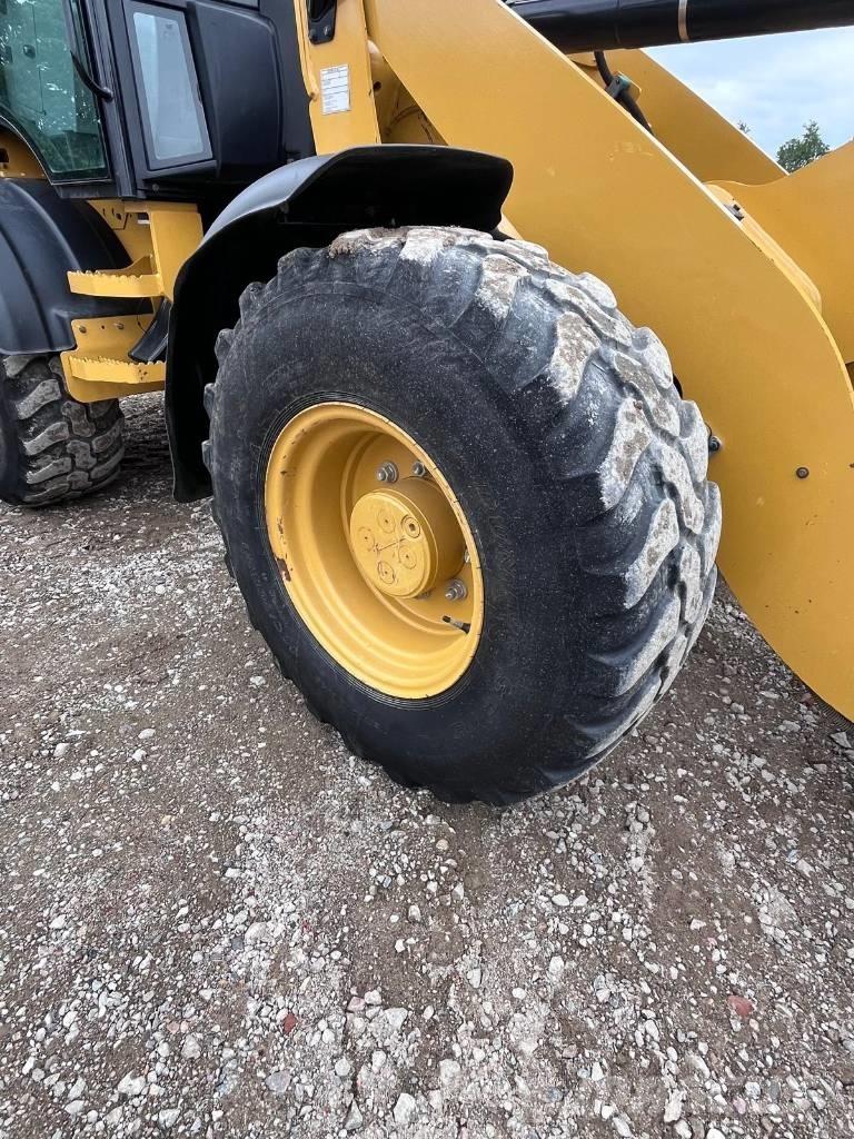 CAT 908M  휠로우더