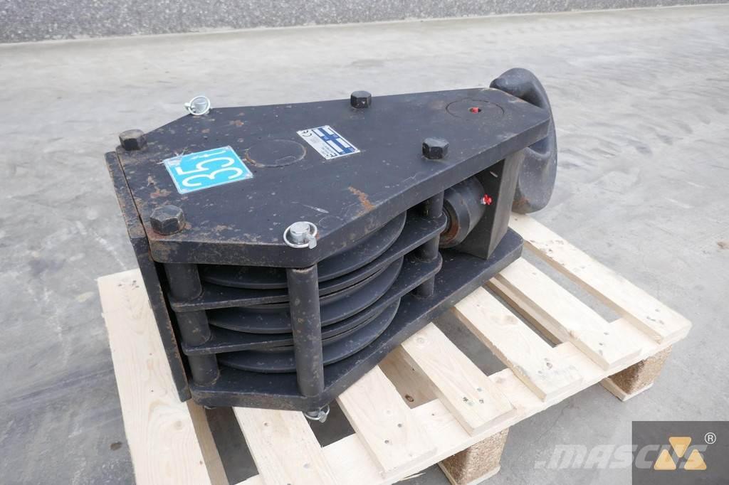  EPE Hookblock 35T 파이프레이어 도저