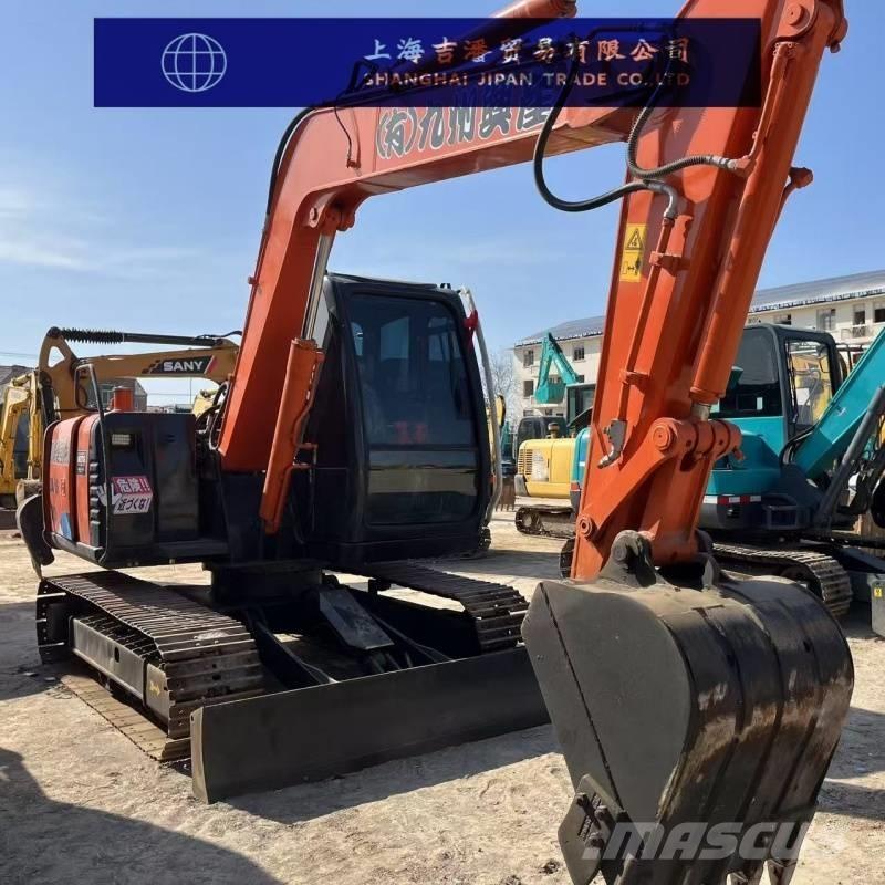 Hitachi ZX 70 소형 굴삭기 7톤 미만