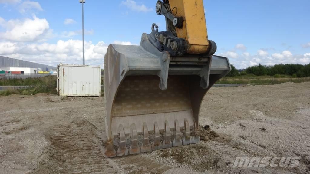 Liebherr R945 3d GPS 대형 굴삭기 29톤 이상