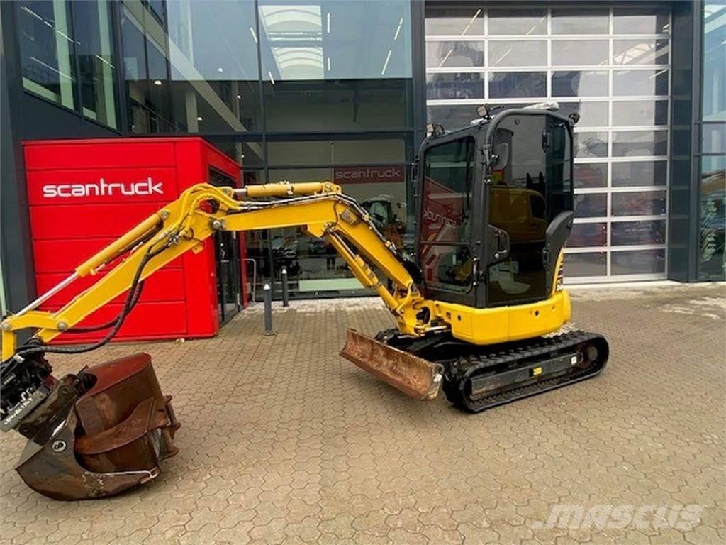 Komatsu PC24MR-5  휠 굴삭기